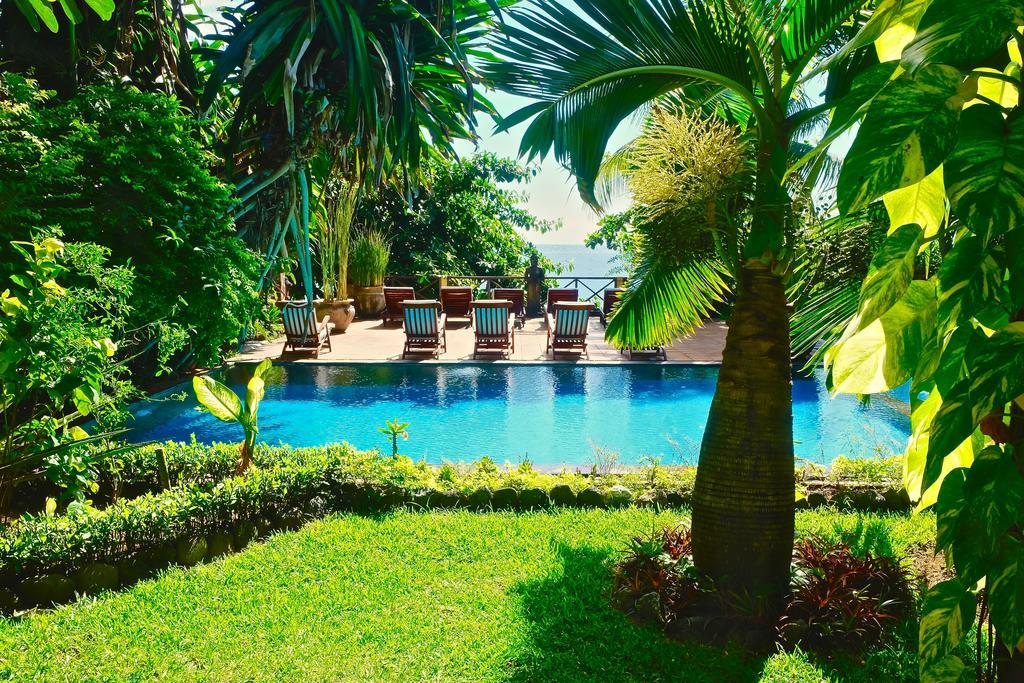 Villa Boreh Beach Resort And Spa Tejakula Exterior photo